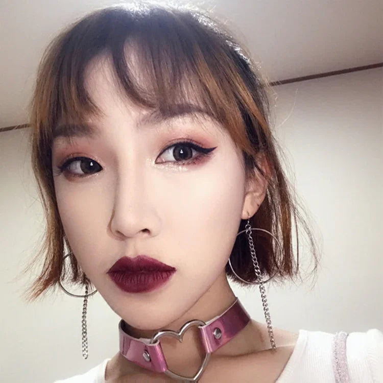 2件歐美原宿雷射心形束頸發光頸圈項鍊，隨機顏色發貨，QCTX
