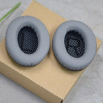 1對柔軟耳罩耳機套，內含LR棉，適用BOSE QC2 / QC15 / AE2 / QC25 / QC35
