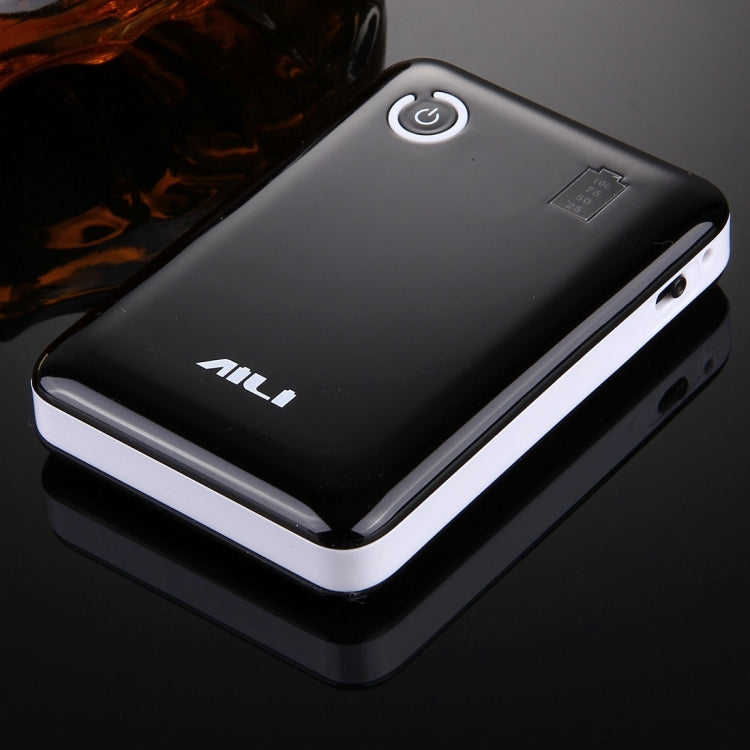 適用於iPhone、iPad、Samsung、LG、Sony Ericsson、MP4、PSP、相機，不含電池（隨機顏色發貨），適用4顆18650電池