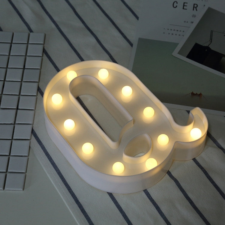 乾電池供電暖白色立式掛式 LED 節日燈，A，N，B，O，C，P，D，Q，E，R，F，G，T，U，V，I，W，J，K，X，L，M，Z