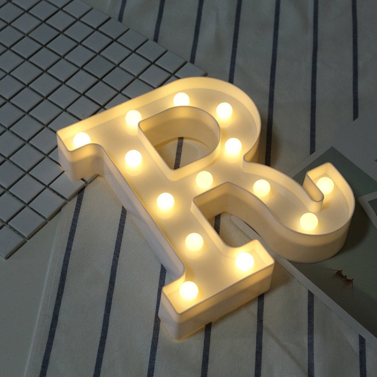 乾電池供電暖白色立式掛式 LED 節日燈，A，N，B，O，C，P，D，Q，E，R，F，G，T，U，V，I，W，J，K，X，L，M，Z