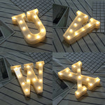 乾電池供電暖白色立式掛式 LED 節日燈，A，N，B，O，C，P，D，Q，E，R，F，G，T，U，V，I，W，J，K，X，L，M，Z