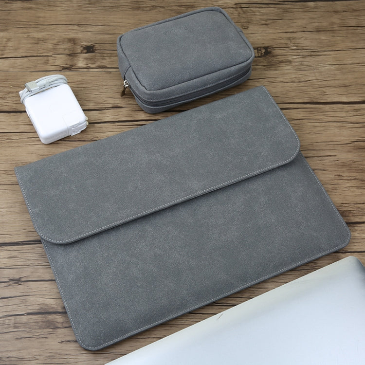 適用於 MacBook 12 吋 A1534 (2015 - 2017) 的 2 合 1 橫式霧面皮革筆電內袋 + 電源袋