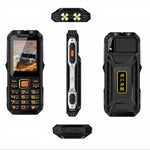 防水防震防塵，16800mAh 電池，2.4 吋，21 鍵，藍牙，LED 手電筒，FM，SOS，雙 SIM，網路：2G，Q8 2G