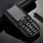 防塵防震，MTK6261DA，2400mAh 電池，2.4 吋，雙 SIM
