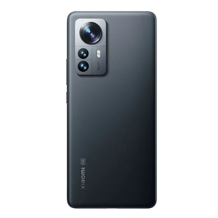 三鏡頭後置，臉部辨識與螢幕指紋辨識，4600mAh 電池，6.73 吋 MIUI 13 / Android 12，高通驍龍 8 Gen 1 八核心，最高 3.0GHz，網路：5G，NFC，小米 12 Pro 全球歐洲版