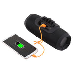 Charge3 Life 防水藍牙立體聲喇叭，內建麥克風，支援免持通話、TF 卡、AUX 輸入與行動電源
