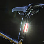 AQY-096 IPX4 可拆卸 USB 充電雙色 LED 自行車尾燈，白色與紅色，藍色與紅色