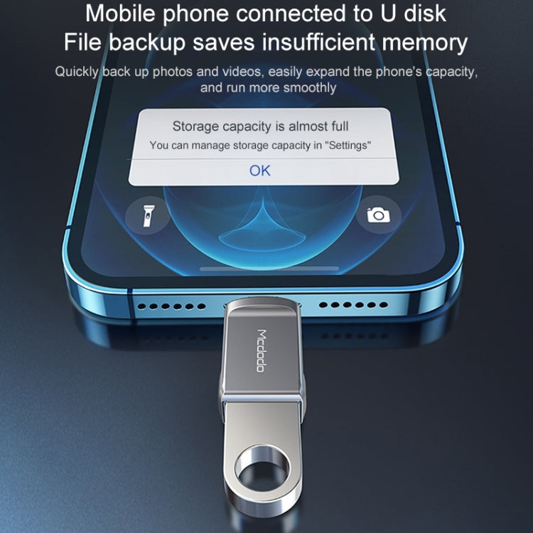 MCDODO USB 3.0 母頭轉 8 針公頭 OTG 轉換器 USB 隨身碟，8 針