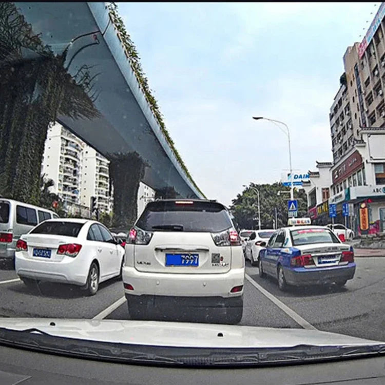 左側螢幕顯示後視鏡車用 DVR，Allwinner 程式，雙鏡頭 1080P 高清 140 度廣角視野，支援 GPS 介面／動態偵測／夜視／TF 卡／G 感測器，後視鏡車用 DVR
