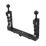 PULUZ 可調式潛水雙手持 CNC 鋁合金燈臂支架，適用於 GoPro、Insta360、DJI 及其他運動相機，雙手持燈臂支架