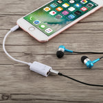 3.5mm 輔助音頻分接線，兼容手機、平板、耳機、MP3 播放器、車載/家用立體聲等