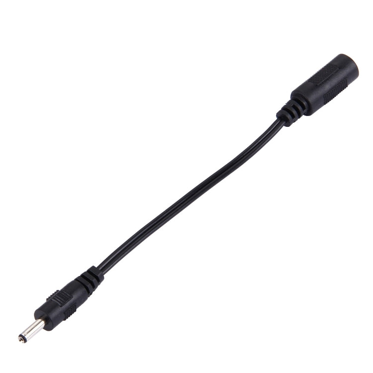 5.5 x 2.1mm DC 母頭轉 3.5 x 1.35mm DC 公頭筆記型電腦電源連接線，長度：15公分，3.5 x 1.35mm 公頭