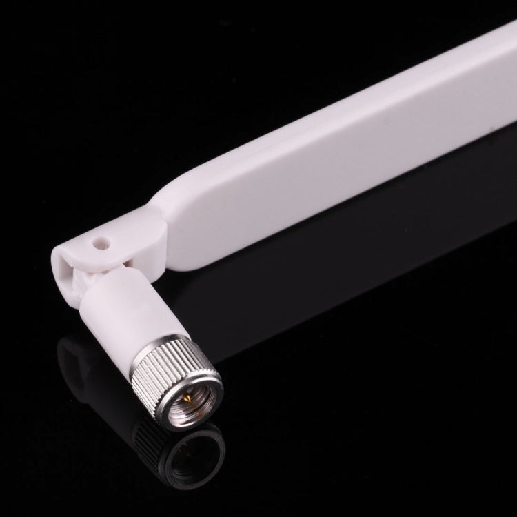 2個B593 5dBi SMA公頭4G LTE路由器天線，B593 5dBi白色天線，B593 5dBi黑色天線