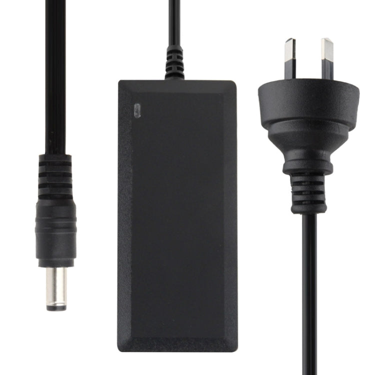 英國插頭 12V 3A / 4 路 DVR 交流電源適配器，輸出端子：5.5 x 2.5mm，澳洲插頭 12V 3A，英國插頭 12V 3A，美國插頭 12V 3A，歐洲插頭 12V 3A