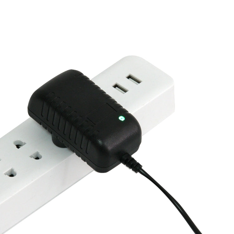 英國插頭 AC 100-240V 轉 DC 12V 1A 電源適配器，接頭：5.5 x 2.1mm，線長：約90公分，DC 12V 1A，英國插頭