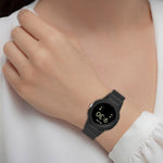 一體成型全包覆矽膠錶帶，適用於 Google Pixel Watch