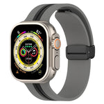 磁吸扣雙色矽膠錶帶，適用於 Apple Watch Ultra 49mm，Apple Watch Series 8&7 45mm，Apple Watch Series 8&7 41mm