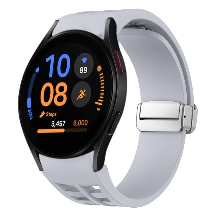 Richard 磁吸摺疊銀色錶扣矽膠錶帶，適用於 Samsung Galaxy Watch FE 40mm、Samsung Galaxy Watch 5 Pro 高爾夫版、Samsung Galaxy Watch 5 高爾夫版