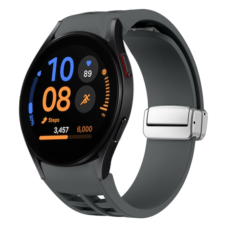 Richard 磁吸摺疊銀色錶扣矽膠錶帶，適用於 Samsung Galaxy Watch FE 40mm、Samsung Galaxy Watch 5 Pro 高爾夫版、Samsung Galaxy Watch 5 高爾夫版