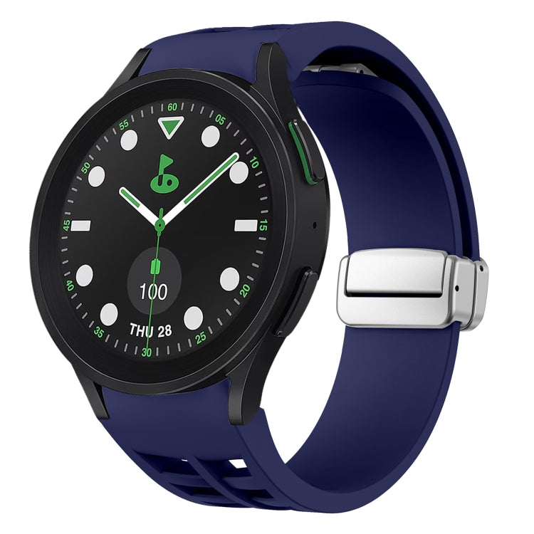 Richard 磁吸摺疊銀色錶扣矽膠錶帶，適用於 Samsung Galaxy Watch FE 40mm、Samsung Galaxy Watch 5 Pro 高爾夫版、Samsung Galaxy Watch 5 高爾夫版