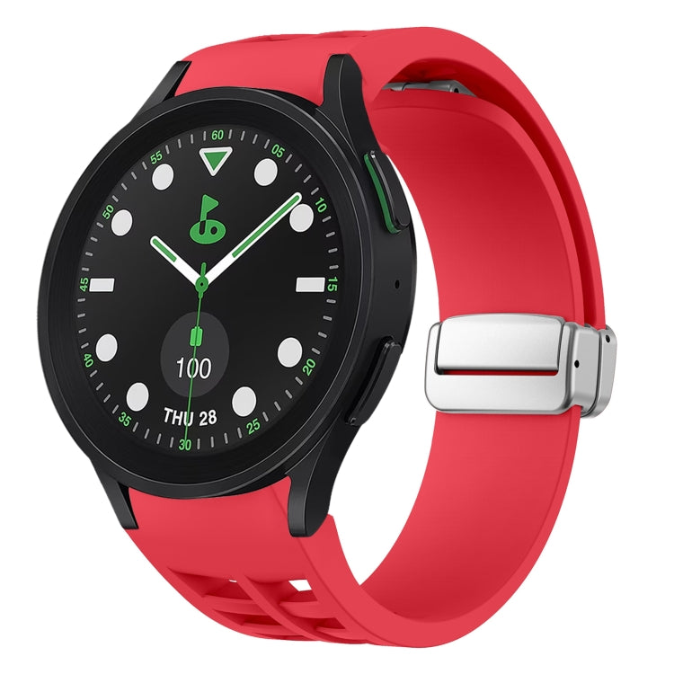 Richard 磁吸摺疊銀色錶扣矽膠錶帶，適用於 Samsung Galaxy Watch FE 40mm、Samsung Galaxy Watch 5 Pro 高爾夫版、Samsung Galaxy Watch 5 高爾夫版