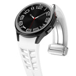 Richard 磁吸摺疊銀色錶扣矽膠錶帶，適用於 Samsung Galaxy Watch 5 Pro 45mm、Samsung Galaxy Watch 7 40 / 44mm、Samsung Galaxy Watch 6 Classic 43 / 47mm