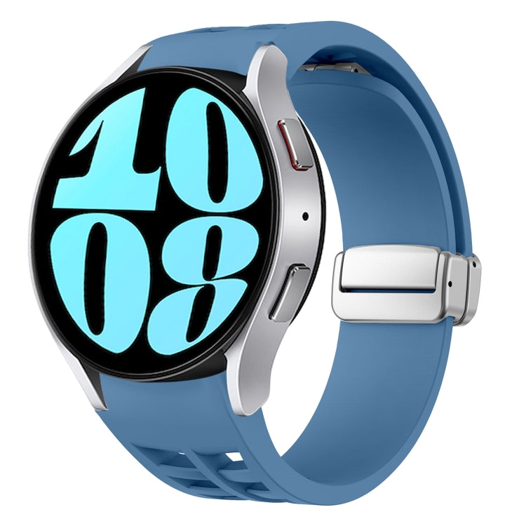 Richard 磁吸摺疊銀色錶扣矽膠錶帶，適用於 Samsung Galaxy Watch 6 40 / 44mm、Samsung Galaxy Watch 5 40 / 44mm、Samsung Galaxy Watch 4 40 / 44mm