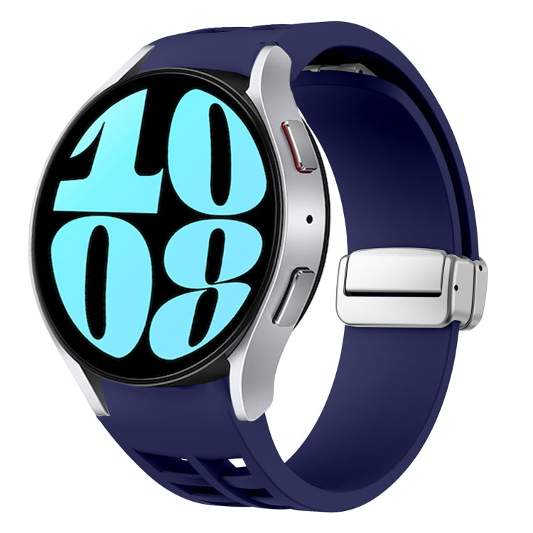 Richard 磁吸摺疊銀色錶扣矽膠錶帶，適用於 Samsung Galaxy Watch 6 40 / 44mm、Samsung Galaxy Watch 5 40 / 44mm、Samsung Galaxy Watch 4 40 / 44mm