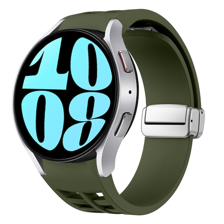 Richard 磁吸摺疊銀色錶扣矽膠錶帶，適用於 Samsung Galaxy Watch 6 40 / 44mm、Samsung Galaxy Watch 5 40 / 44mm、Samsung Galaxy Watch 4 40 / 44mm