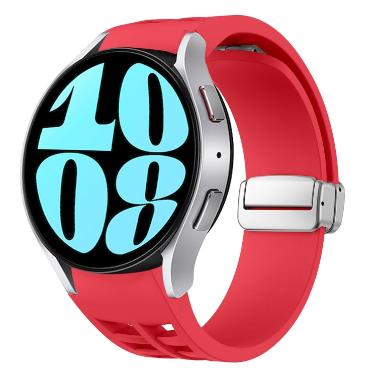 Richard 磁吸摺疊銀色錶扣矽膠錶帶，適用於 Samsung Galaxy Watch 6 40 / 44mm、Samsung Galaxy Watch 5 40 / 44mm、Samsung Galaxy Watch 4 40 / 44mm