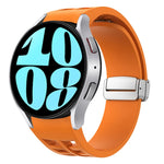 Richard 磁吸摺疊銀色錶扣矽膠錶帶，適用於 Samsung Galaxy Watch 6 40 / 44mm、Samsung Galaxy Watch 5 40 / 44mm、Samsung Galaxy Watch 4 40 / 44mm