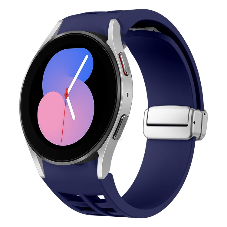 Richard 磁吸摺疊銀色錶扣矽膠錶帶，適用於 Samsung Galaxy Watch 6 40 / 44mm、Samsung Galaxy Watch 5 40 / 44mm、Samsung Galaxy Watch 4 40 / 44mm