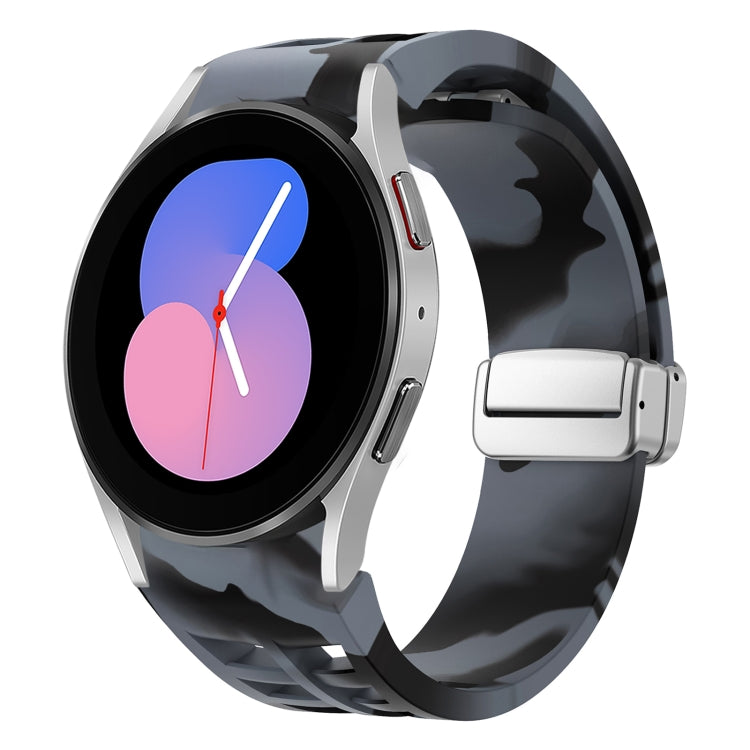 Richard 磁吸摺疊銀色錶扣矽膠錶帶，適用於 Samsung Galaxy Watch 6 40 / 44mm、Samsung Galaxy Watch 5 40 / 44mm、Samsung Galaxy Watch 4 40 / 44mm