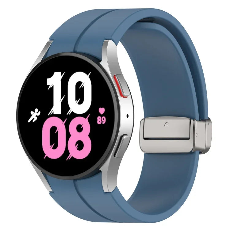 磁吸摺疊銀色扣矽膠錶帶，適用於 Samsung Galaxy Watch FE 40mm，Samsung Galaxy Watch7 40 / 44mm