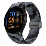 Richard 磁性摺疊黑色扣矽膠錶帶，適用於 Samsung Galaxy Watch FE 40mm，適用於 Samsung Galaxy Watch 7 40 / 44mm，適用於 Samsung Galaxy Watch 6 Classic 43 / 47mm