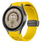 Richard 磁性摺疊黑色扣矽膠錶帶，適用於 Samsung Galaxy Watch 5 40 / 44mm，適用於 Samsung Galaxy Watch 5 Pro 45mm，適用於 Samsung Galaxy Watch 4 40 / 44mm