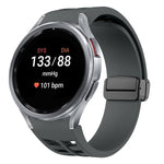 Richard 磁性摺疊黑色扣矽膠錶帶，適用於 Samsung Galaxy Watch FE 40mm，適用於 Samsung Galaxy Watch 7 40 / 44mm，適用於 Samsung Galaxy Watch 6 Classic 43 / 47mm