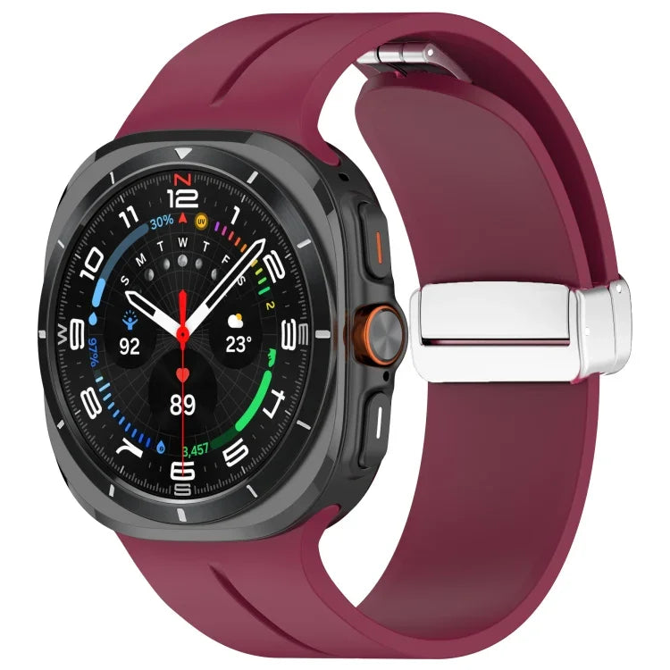 適用於 Samsung Galaxy Watch Ultra 47mm / Ultra 2025 槽紋磁吸折疊銀色錶扣矽膠錶帶