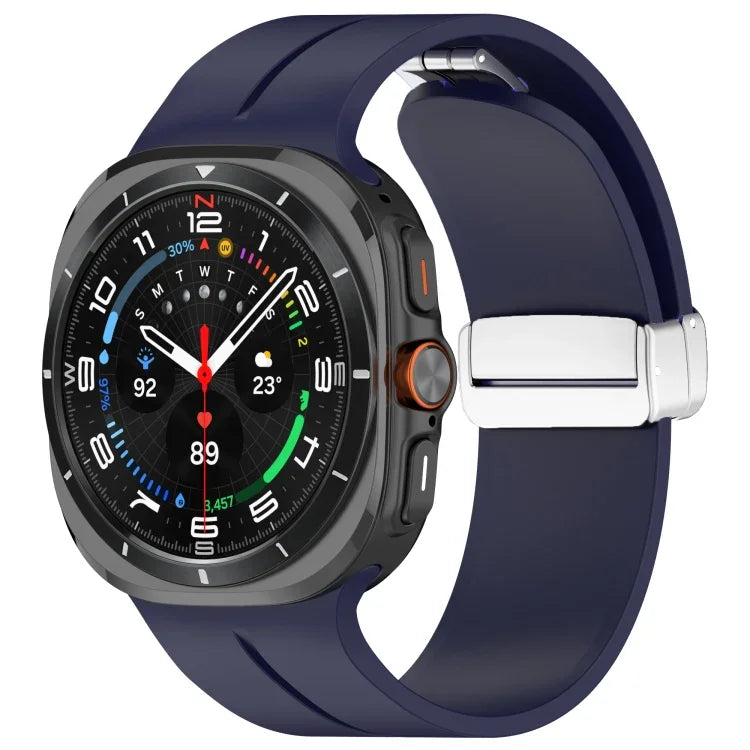 適用於 Samsung Galaxy Watch Ultra 47mm / Ultra 2025 槽紋磁吸折疊銀色錶扣矽膠錶帶