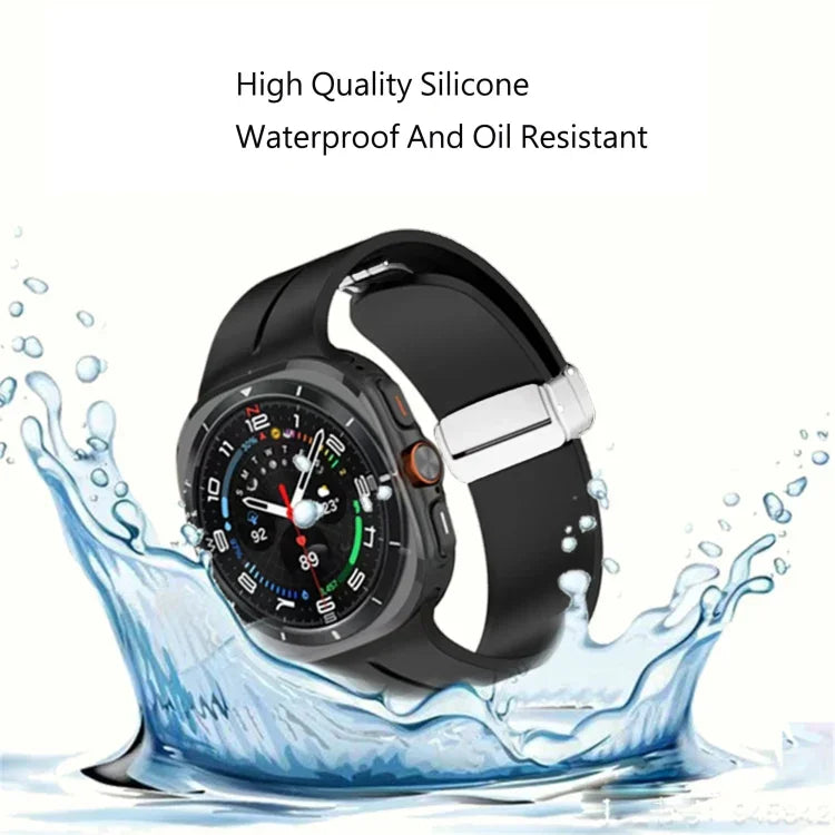 適用於 Samsung Galaxy Watch Ultra 47mm / Ultra 2025 槽紋磁吸折疊銀色錶扣矽膠錶帶