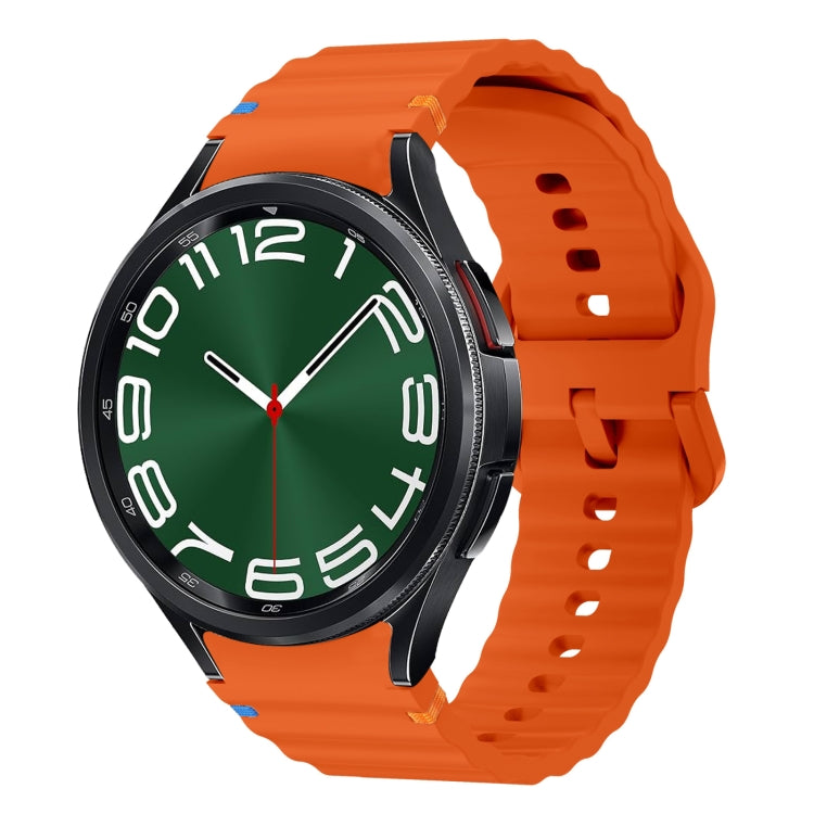 波浪紋縫線矽膠錶帶，適用於 Samsung Galaxy Watch 7 40 / 44mm、Samsung Galaxy Watch 6 Classic、Samsung Galaxy Watch 6 40 / 44mm、Samsung Galaxy Watch 5 40 / 44mm