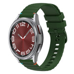 波浪點綴縫線20mm矽膠錶帶，適用於Samsung Galaxy Watch FE 40mm，Samsung Galaxy Watch 7 40 / 44mm，Samsung Galaxy Watch 6 Classic 43 / 47mm，Samsung Galaxy Watch 6 40 / 44mm
