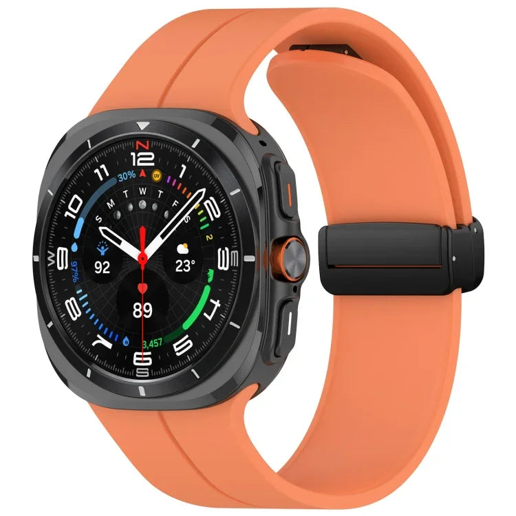 適用於 Samsung Galaxy Watch Ultra 47mm 槽紋風格摺疊磁吸扣矽膠錶帶