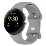 純色蝴蝶扣矽膠錶帶，尺寸：S，適用於 Google Pixel Watch 4 / Watch 3 45mm