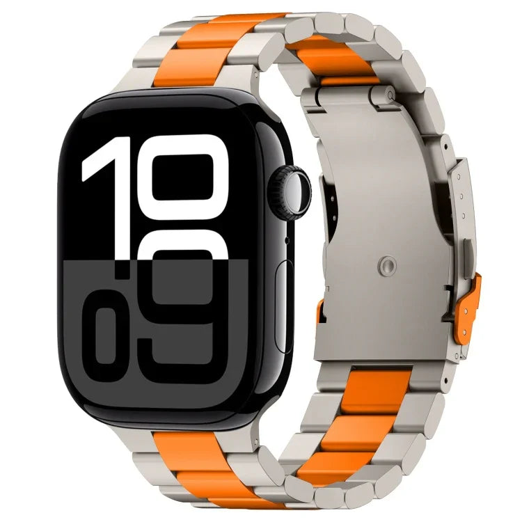 三珠鈦合金金屬錶帶，適用於 Apple Watch Series 10 46mm，適用於 Apple Watch Series 10 42mm，適用於 Apple Watch SE 2023 44mm，適用於 Apple Watch SE 2023 40mm，適用於 Apple Watch Ultra 2 49mm，適用於 Apple Watch Series 9 45mm
