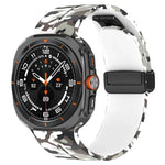適用於Samsung Galaxy Watch Ultra 47mm 磁吸折疊扣矽膠錶帶