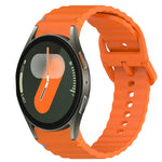 波浪紋紋理縫線快拆矽膠錶帶，適用於 Samsung Galaxy Watch FE 40mm、Samsung Galaxy Watch 7 44mm、Samsung Galaxy Watch 7 40mm、Samsung Galaxy Watch 6 Classic 47mm