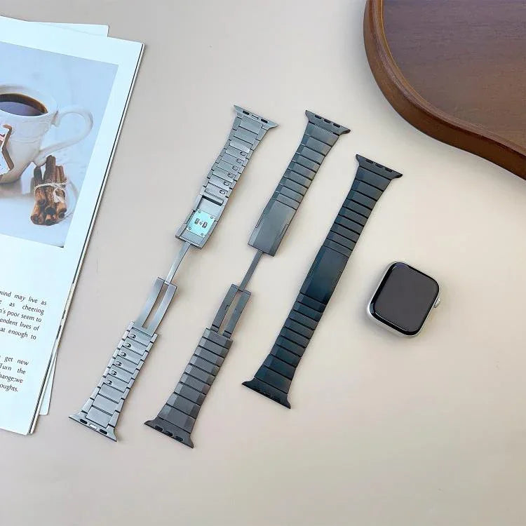 曲面側可拆卸不鏽鋼錶帶，適用於 Apple Watch 46mm / 49mm / 45mm / 44mm，適用於 Apple Watch 42mm / 41mm / 40mm / 38mm
