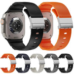 磁吸扣矽膠錶帶，適用於 Apple Watch 46mm / 49mm / 45mm / 44mm
